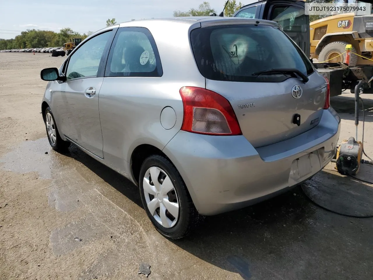 2007 Toyota Yaris VIN: JTDJT923175079943 Lot: 72205724