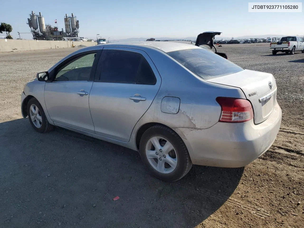 2007 Toyota Yaris VIN: JTDBT923771105280 Lot: 72862264