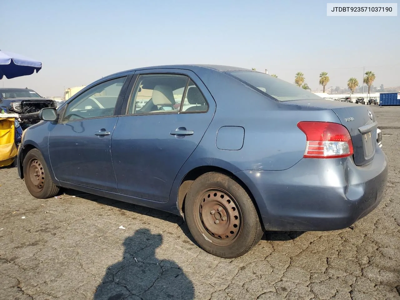 2007 Toyota Yaris VIN: JTDBT923571037190 Lot: 73439454