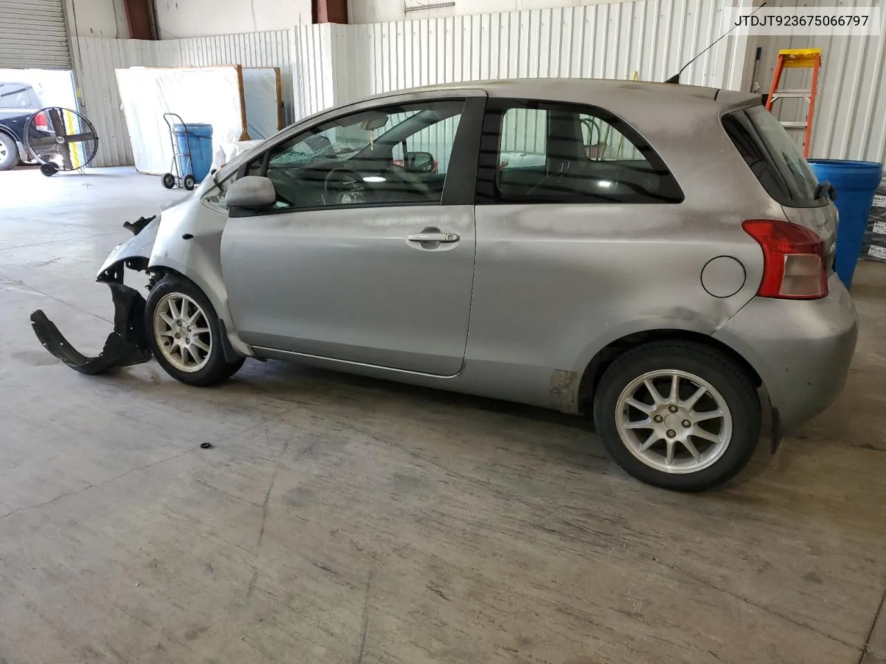 2007 Toyota Yaris VIN: JTDJT923675066797 Lot: 73715764