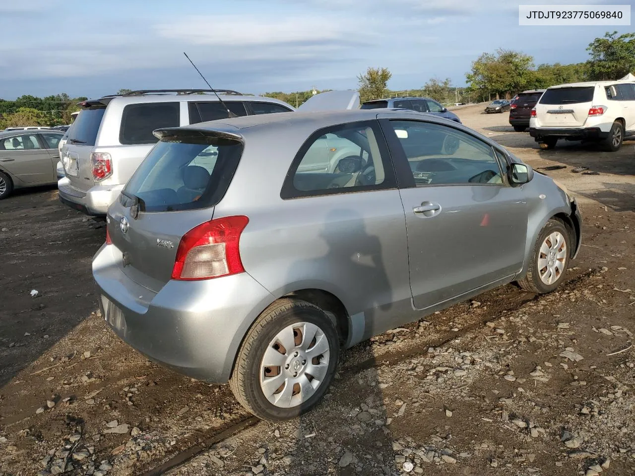 2007 Toyota Yaris VIN: JTDJT923775069840 Lot: 73954654