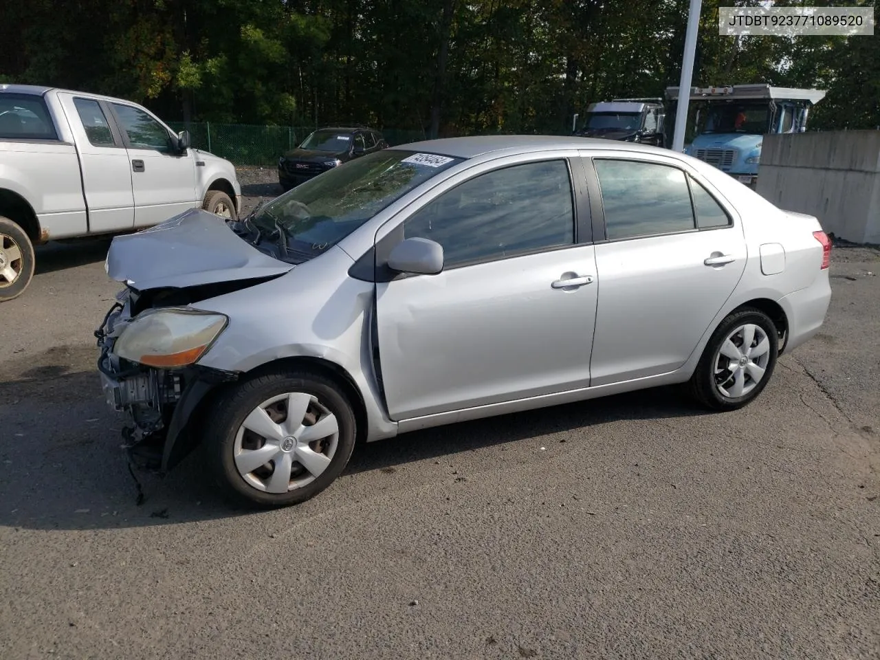 2007 Toyota Yaris VIN: JTDBT923771089520 Lot: 74354464