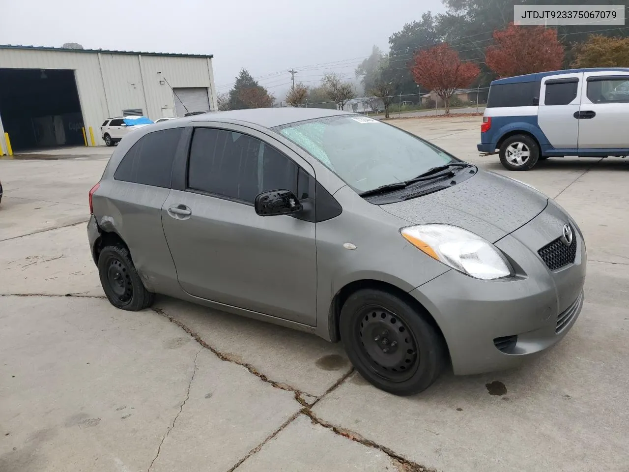 2007 Toyota Yaris VIN: JTDJT923375067079 Lot: 77324454