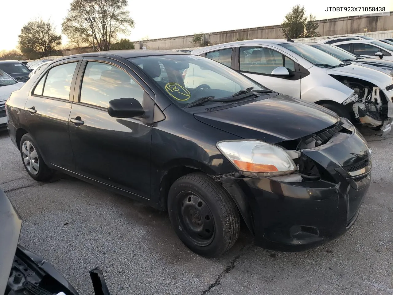 2007 Toyota Yaris VIN: JTDBT923X71058438 Lot: 79364514