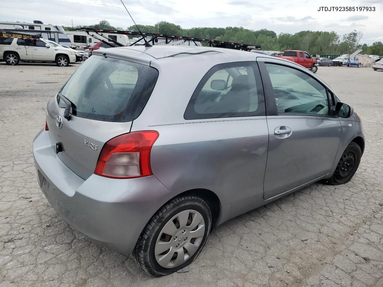 2008 Toyota Yaris VIN: JTDJT923585197933 Lot: 54545304