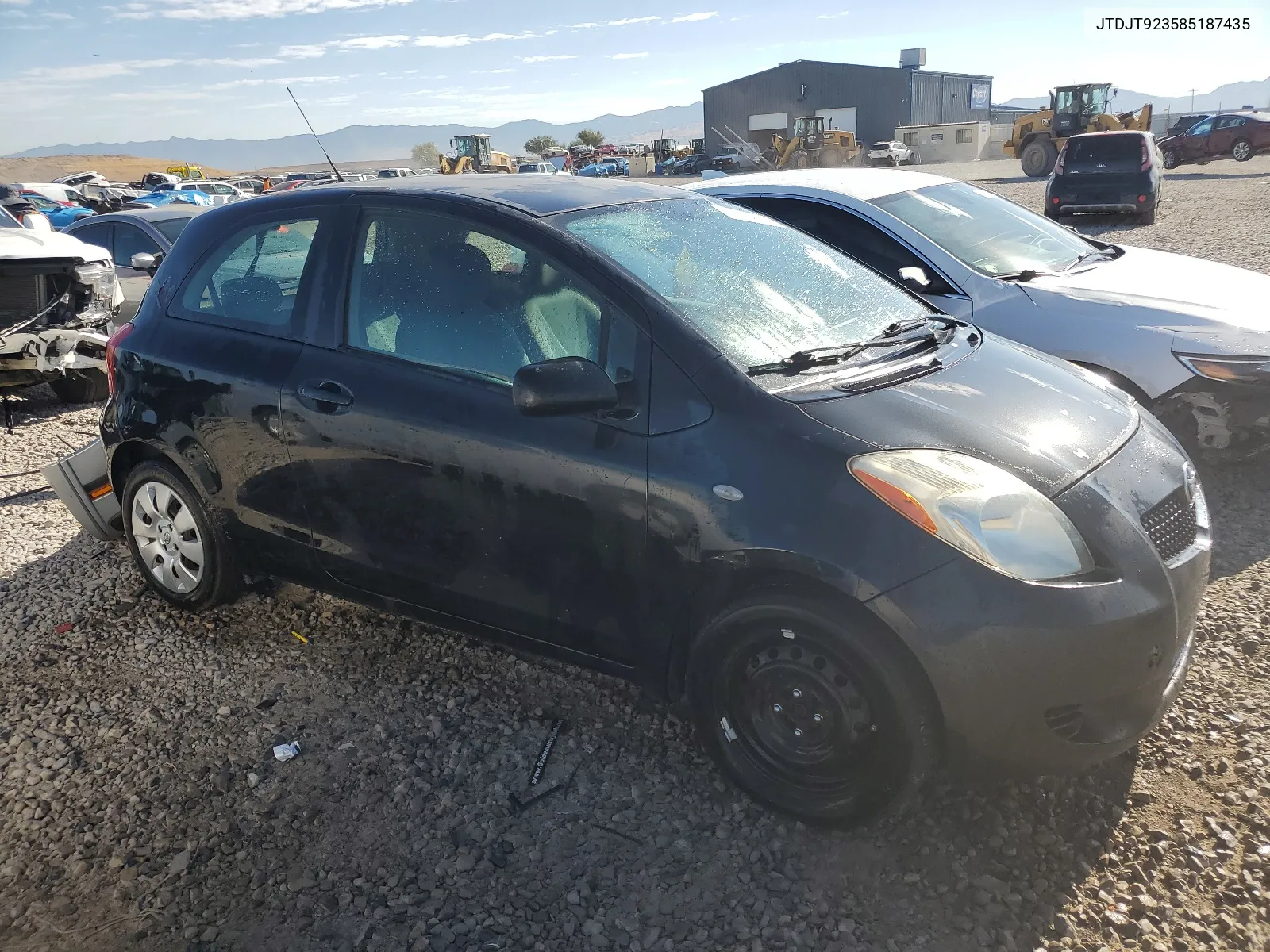 2008 Toyota Yaris VIN: JTDJT923585187435 Lot: 67518824