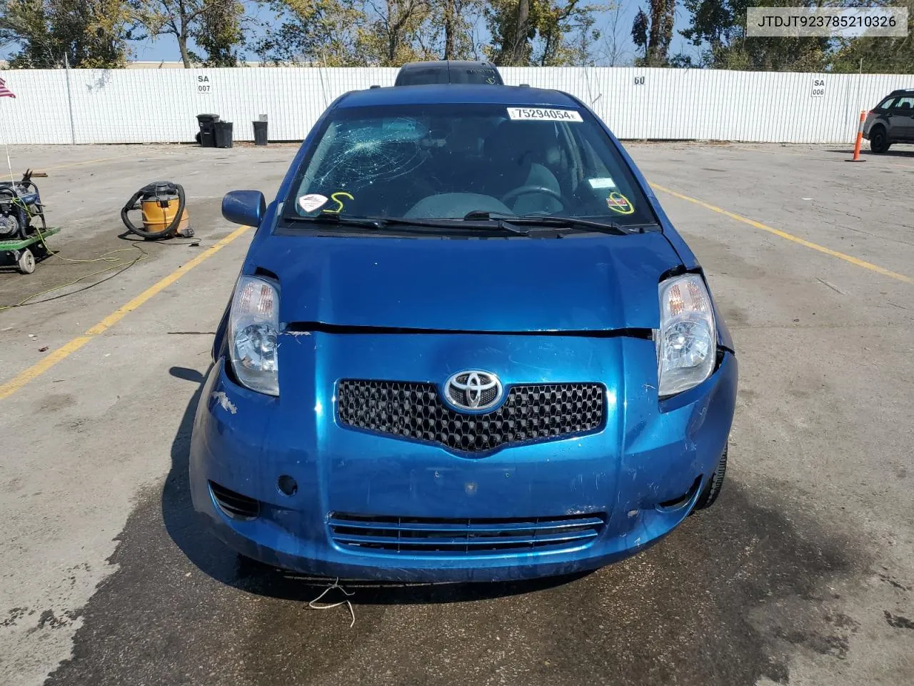 2008 Toyota Yaris VIN: JTDJT923785210326 Lot: 75294054