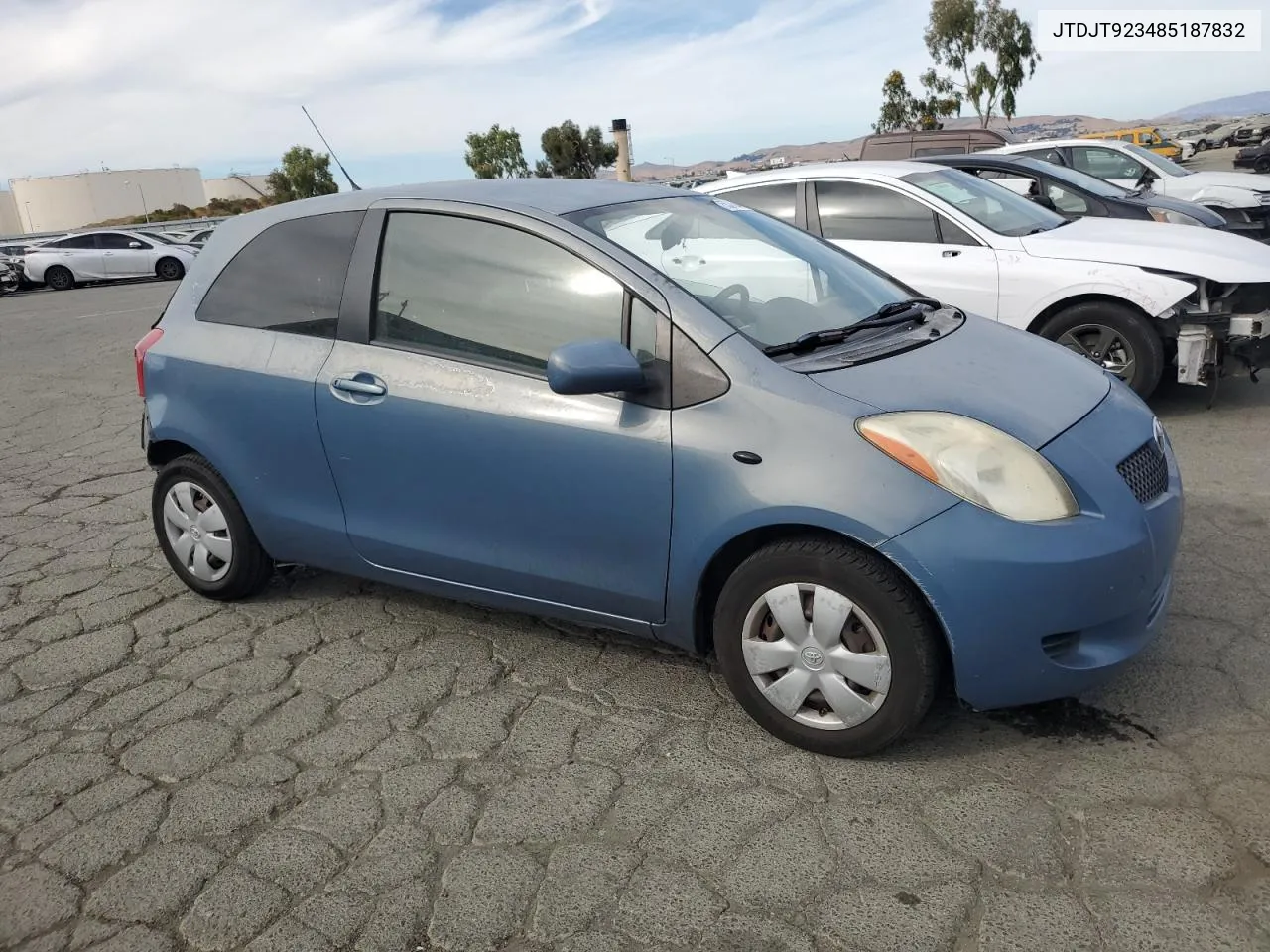 2008 Toyota Yaris VIN: JTDJT923485187832 Lot: 75524544