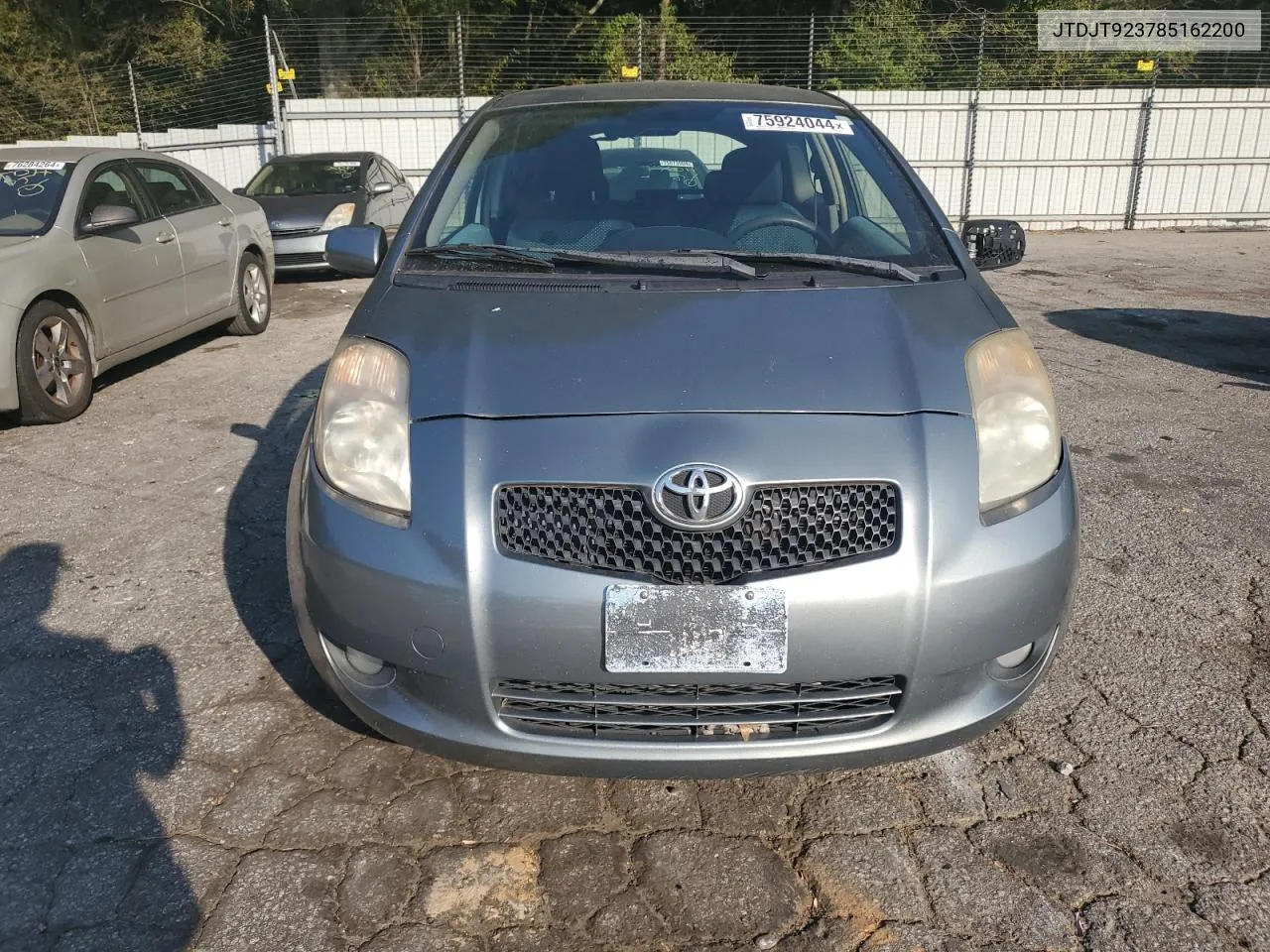 2008 Toyota Yaris VIN: JTDJT923785162200 Lot: 75924044