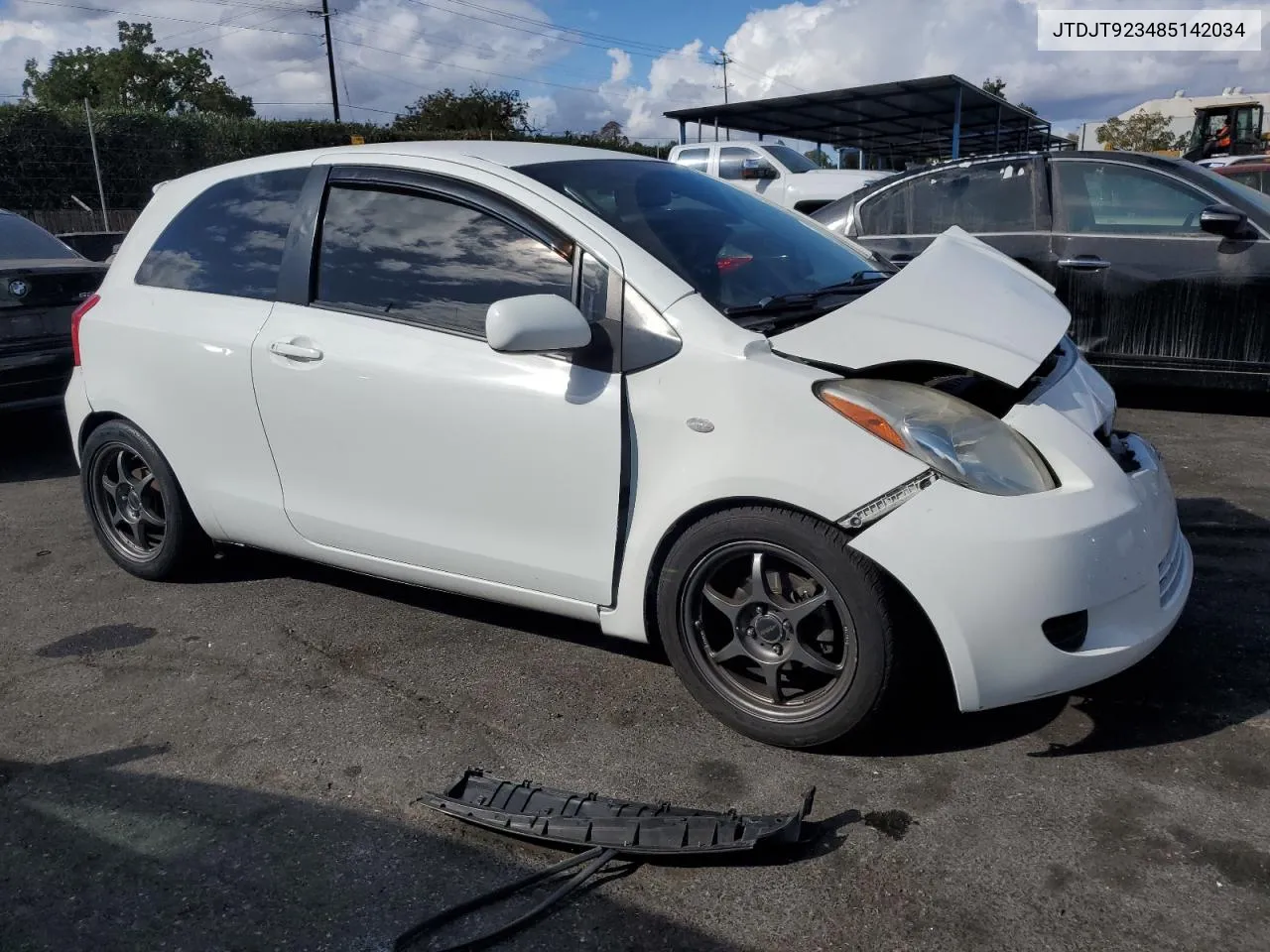 2008 Toyota Yaris VIN: JTDJT923485142034 Lot: 78186384