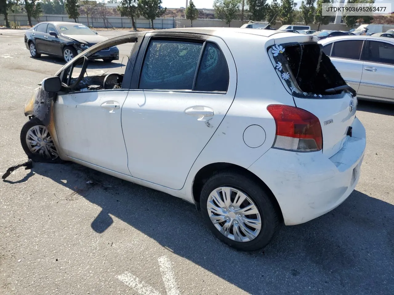 JTDKT903695263477 2009 Toyota Yaris