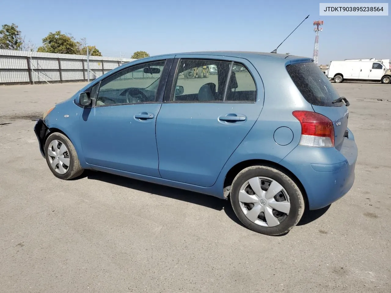 JTDKT903895238564 2009 Toyota Yaris