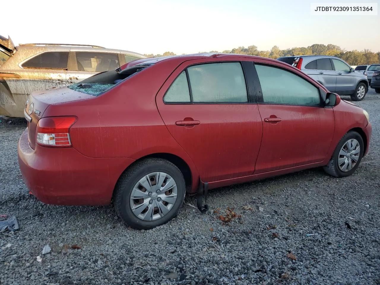 2009 Toyota Yaris VIN: JTDBT923091351364 Lot: 74696014