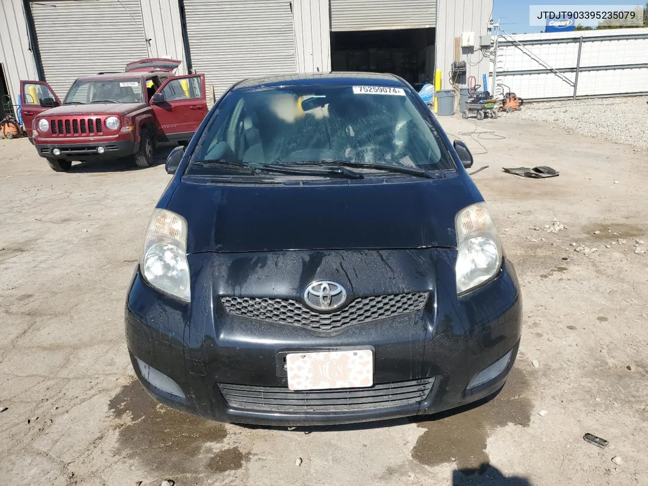 2009 Toyota Yaris VIN: JTDJT903395235079 Lot: 75259074