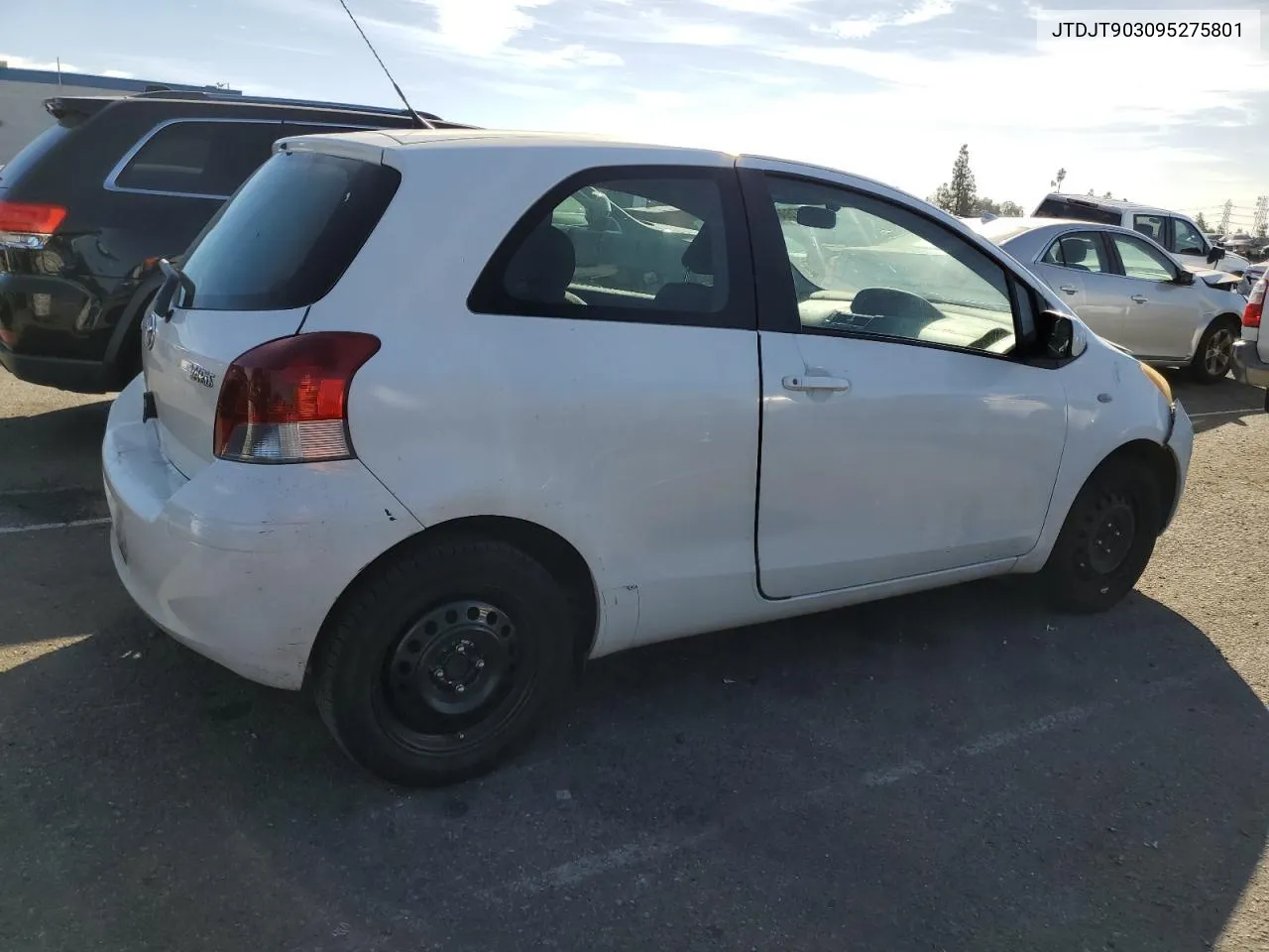 2009 Toyota Yaris VIN: JTDJT903095275801 Lot: 77606694