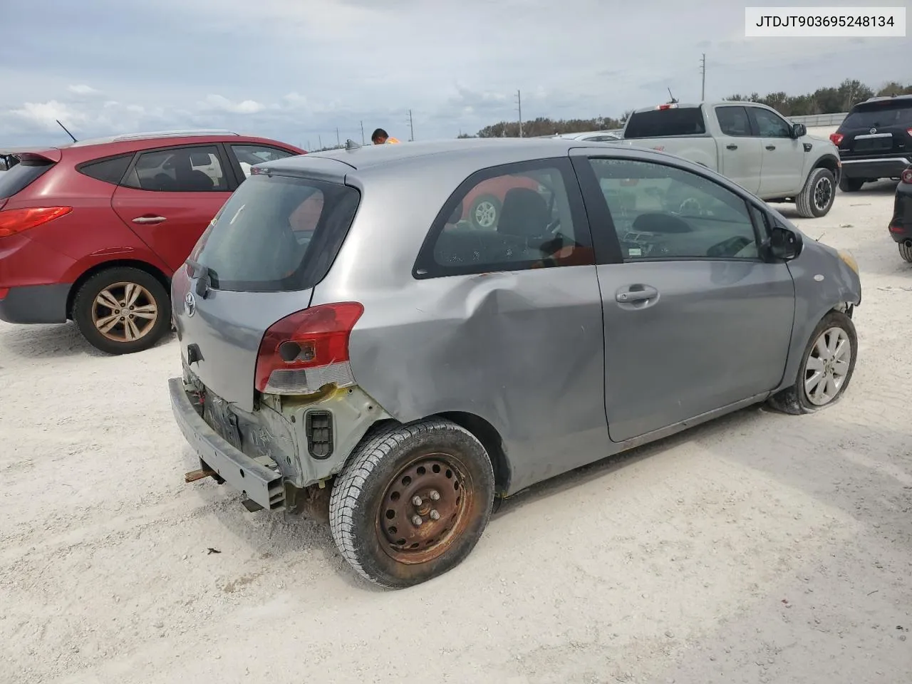 JTDJT903695248134 2009 Toyota Yaris