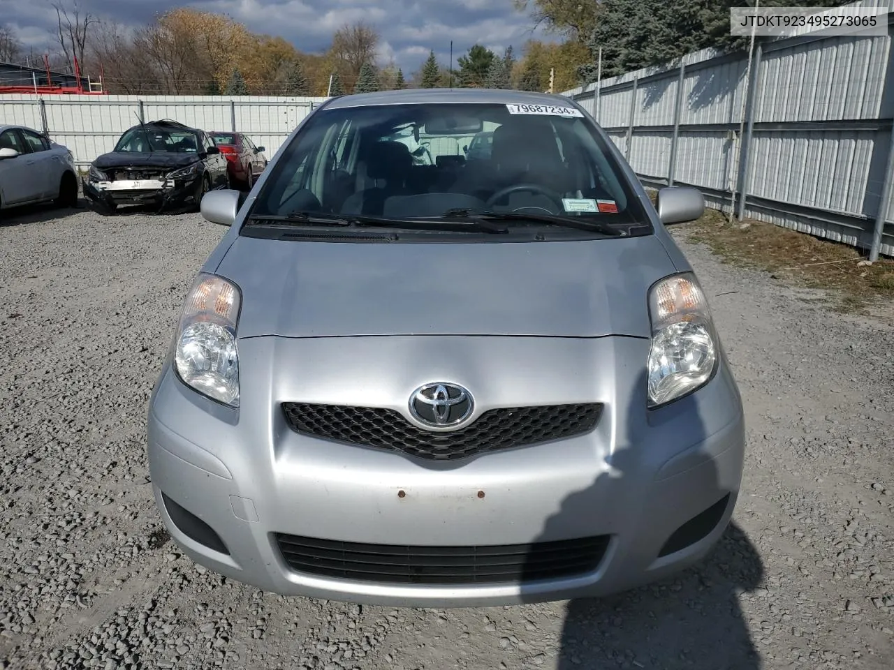 2009 Toyota Yaris VIN: JTDKT923495273065 Lot: 79687234