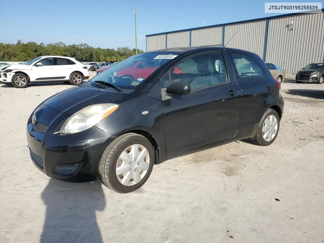 2009 Toyota Yaris VIN: JTDJT903195255539 Lot: 80530004