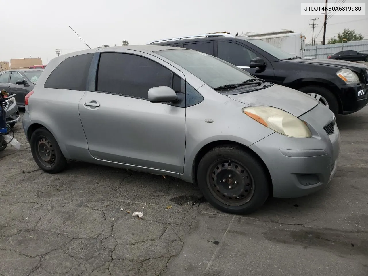 2010 Toyota Yaris VIN: JTDJT4K30A5319980 Lot: 53677164