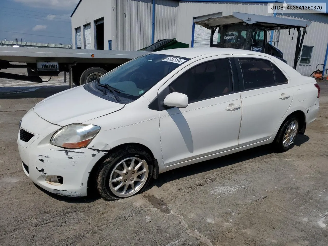 2010 Toyota Yaris VIN: JTDBT4K38A1360370 Lot: 67402104