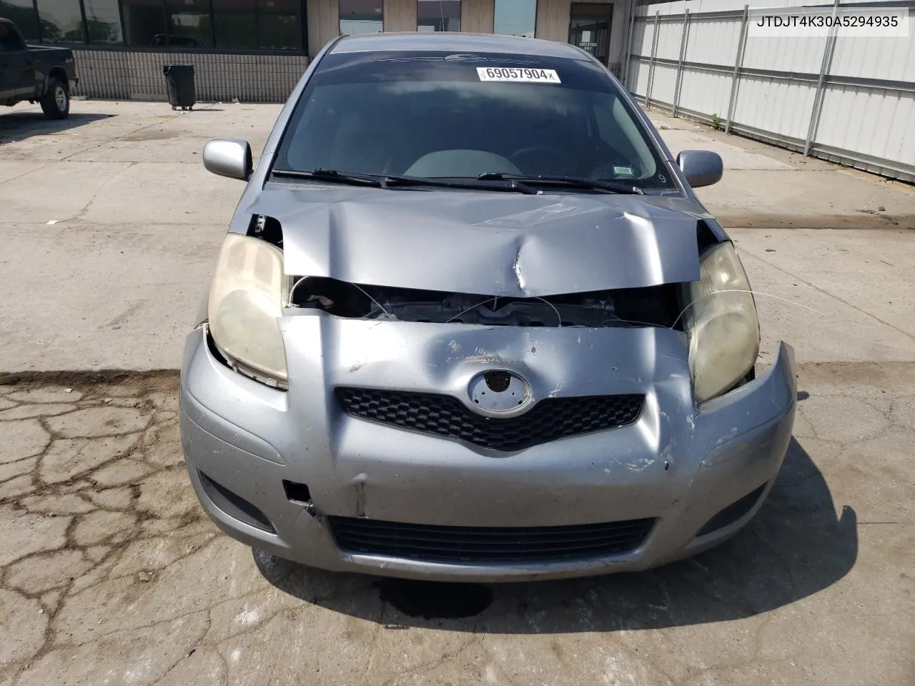 2010 Toyota Yaris VIN: JTDJT4K30A5294935 Lot: 69057904