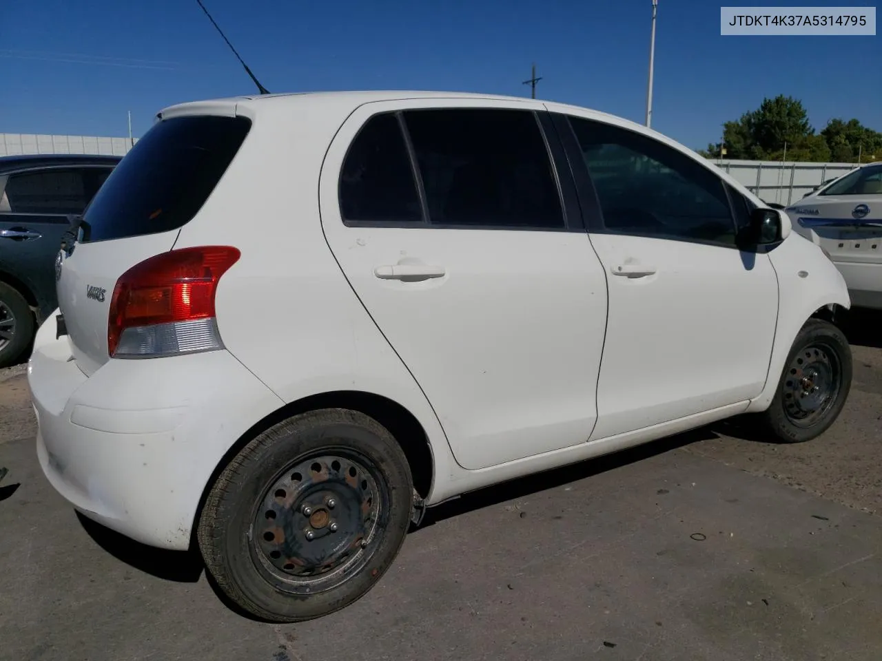 2010 Toyota Yaris VIN: JTDKT4K37A5314795 Lot: 73047584