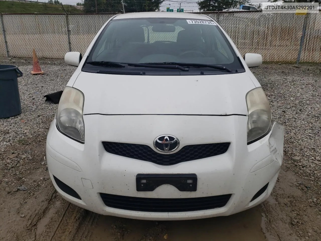 2010 Toyota Yaris VIN: JTDJT4K30A5292201 Lot: 73528734