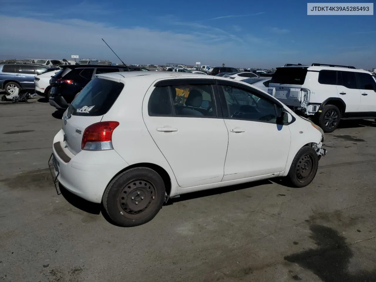 2010 Toyota Yaris VIN: JTDKT4K39A5285493 Lot: 77806654