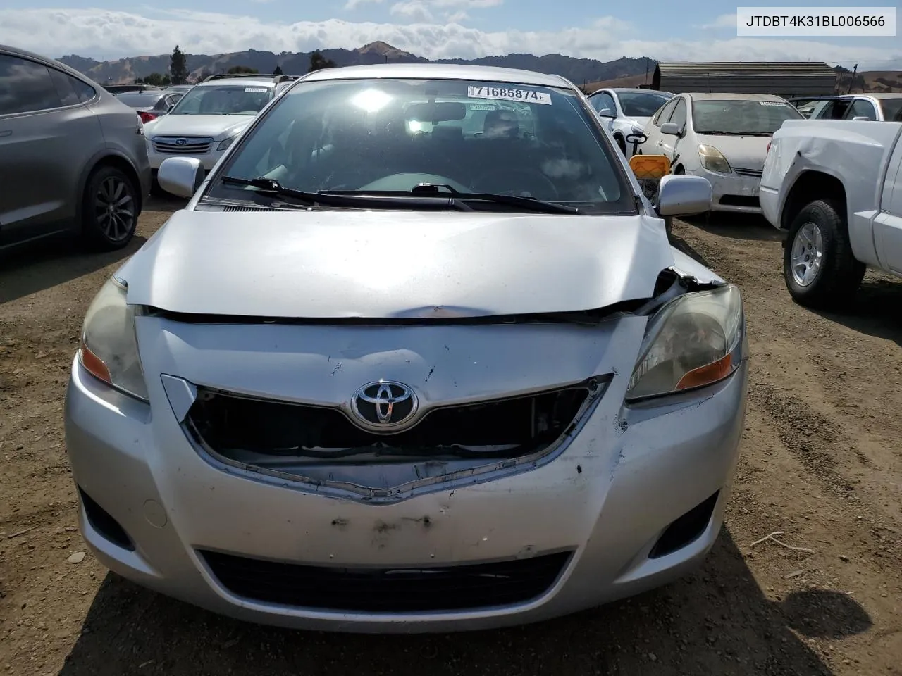 JTDBT4K31BL006566 2011 Toyota Yaris