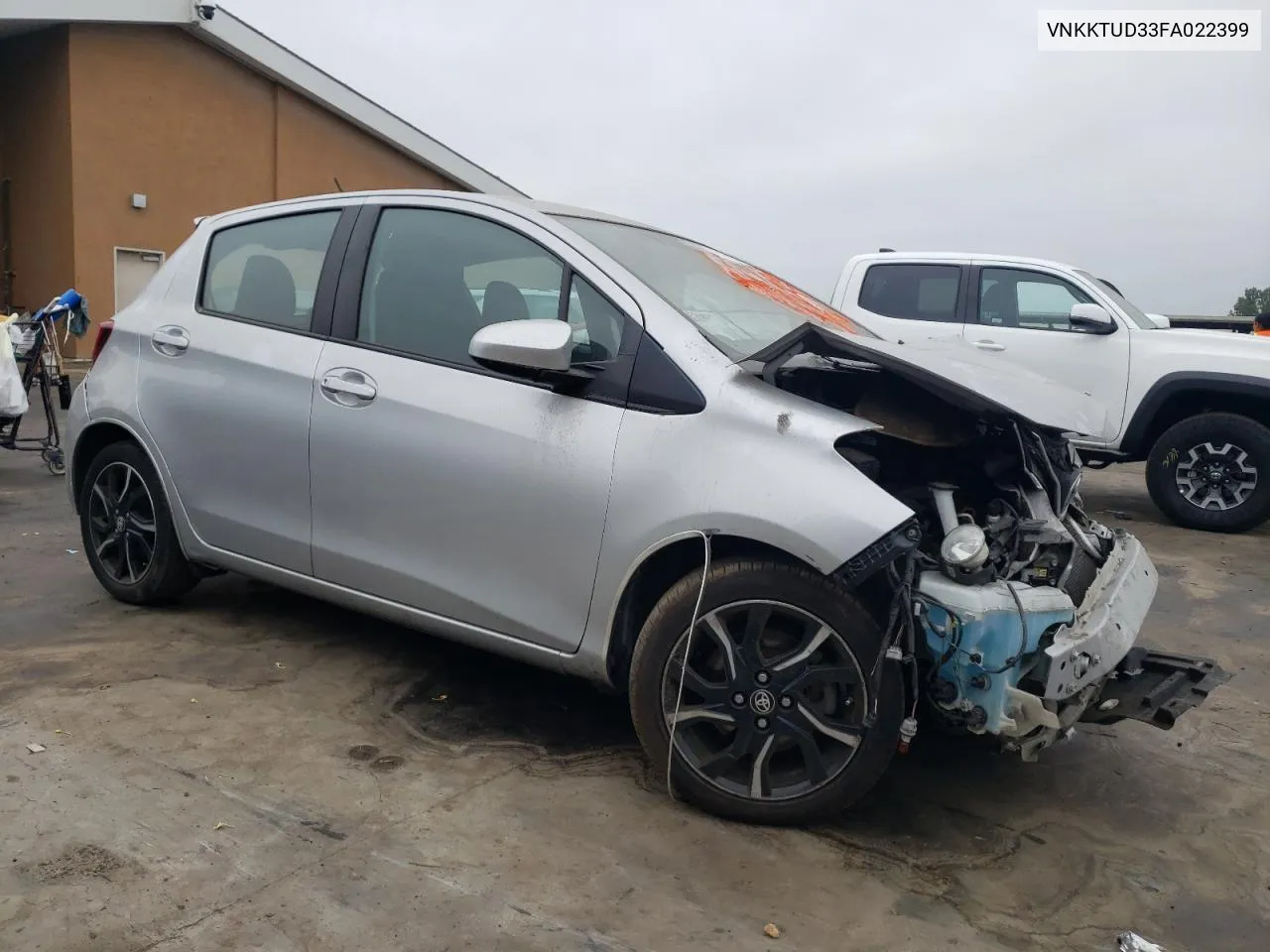 VNKKTUD33FA022399 2015 Toyota Yaris