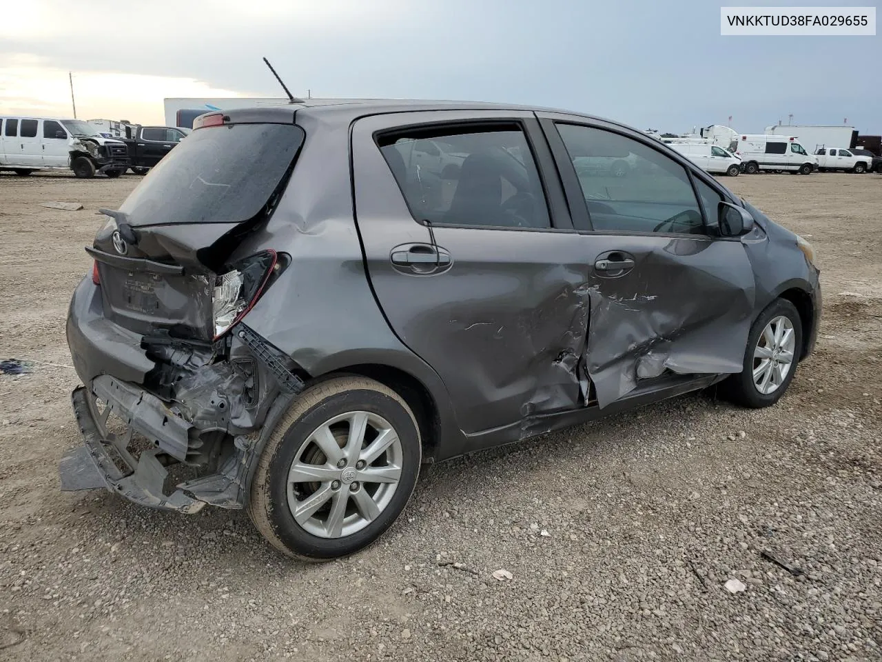 VNKKTUD38FA029655 2015 Toyota Yaris