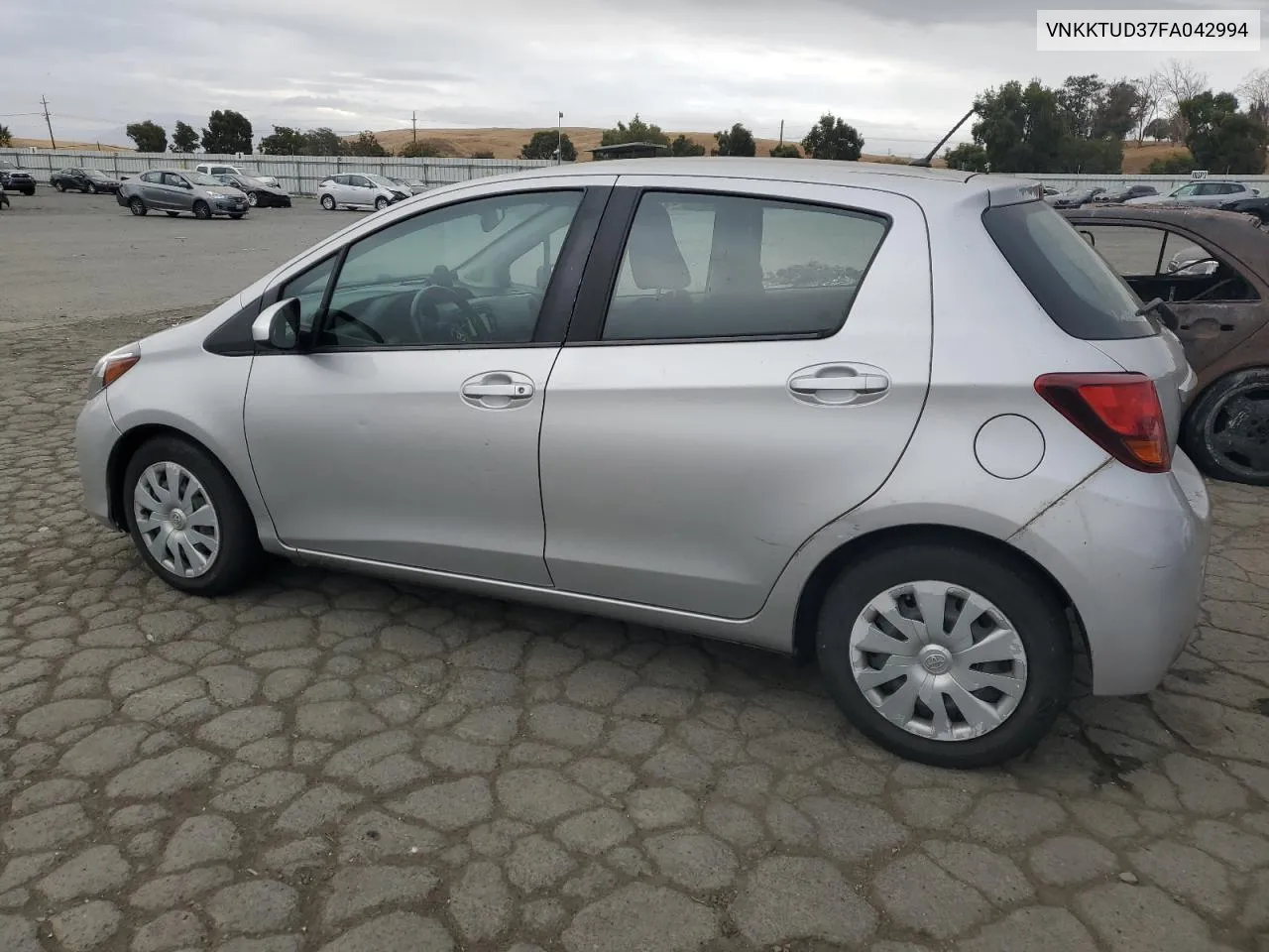 2015 Toyota Yaris VIN: VNKKTUD37FA042994 Lot: 70926754