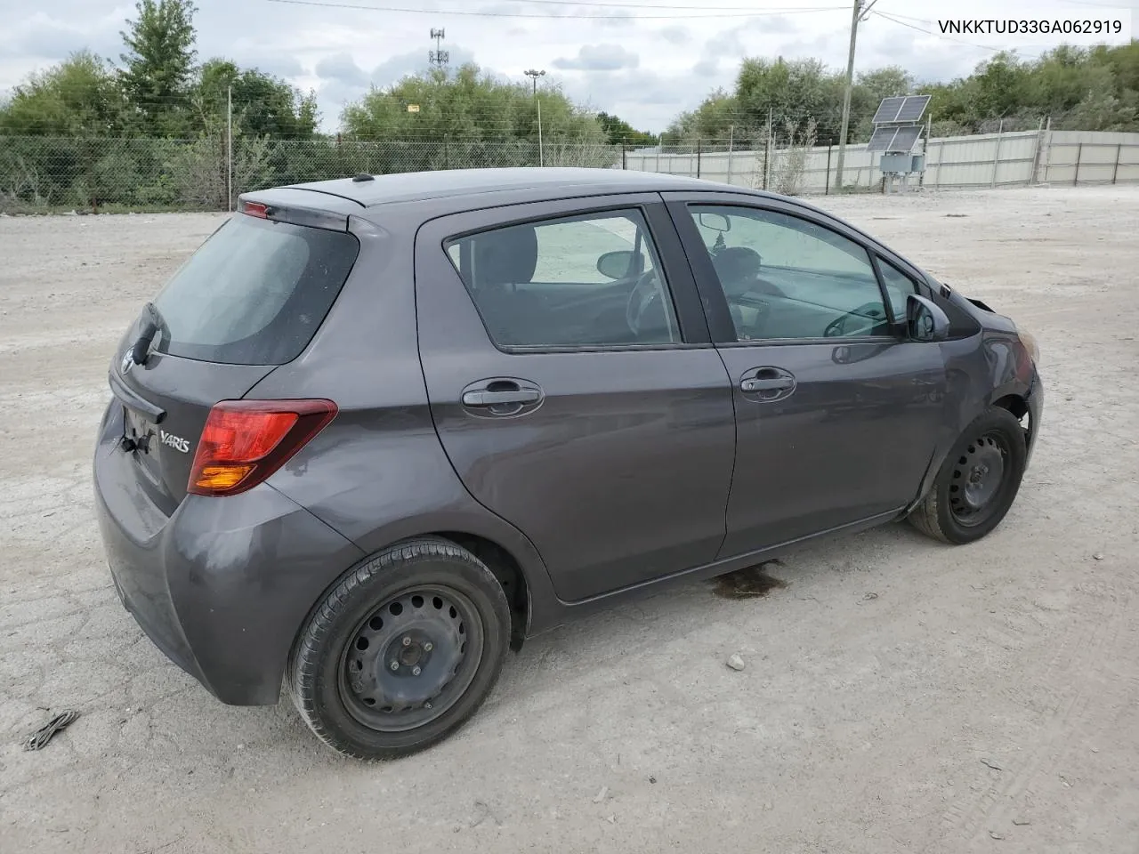 VNKKTUD33GA062919 2016 Toyota Yaris L