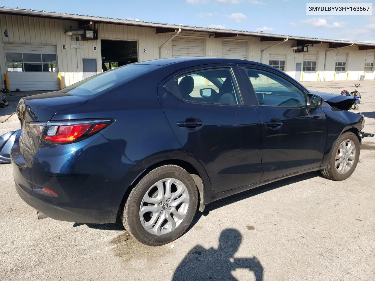 3MYDLBYV3HY163667 2017 Toyota Yaris Ia