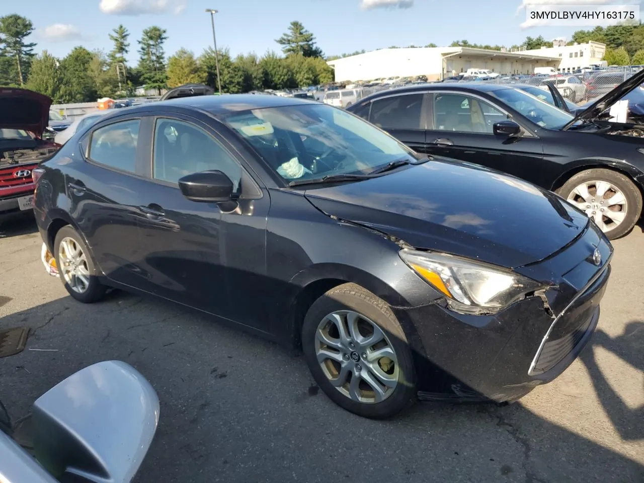 3MYDLBYV4HY163175 2017 Toyota Yaris Ia