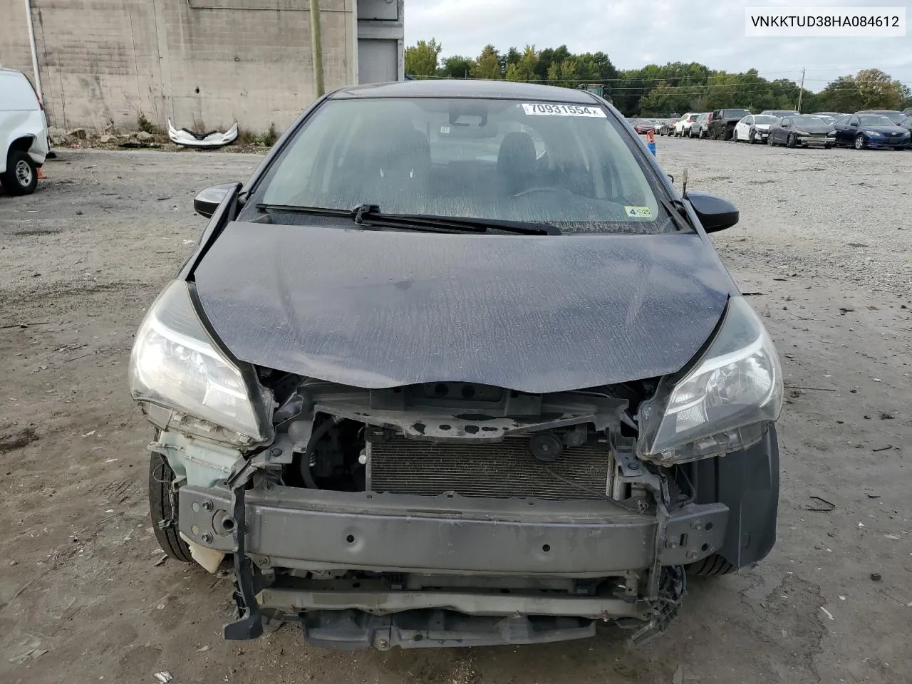 VNKKTUD38HA084612 2017 Toyota Yaris L