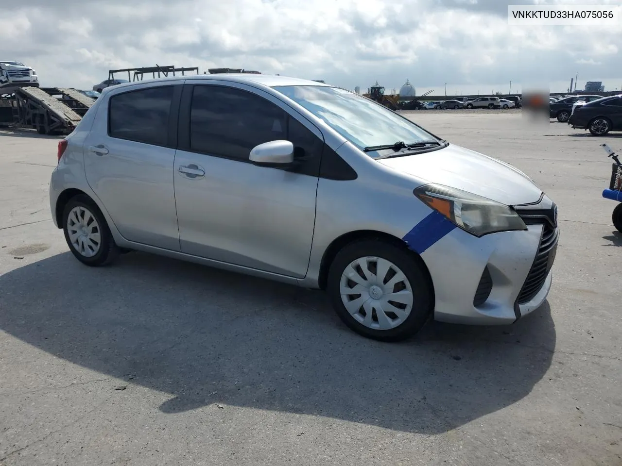 VNKKTUD33HA075056 2017 Toyota Yaris L