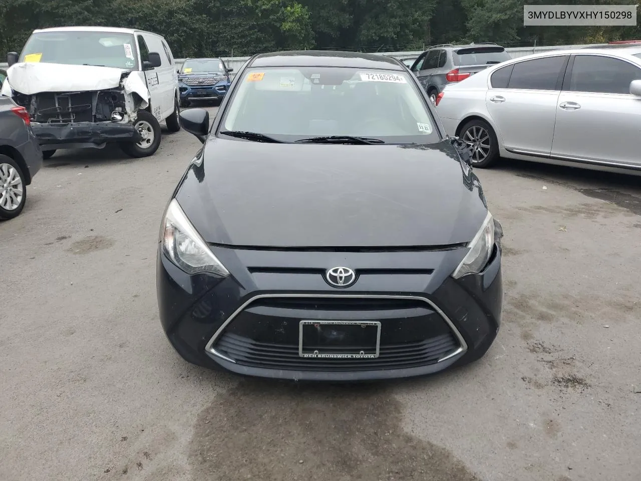 3MYDLBYVXHY150298 2017 Toyota Yaris Ia