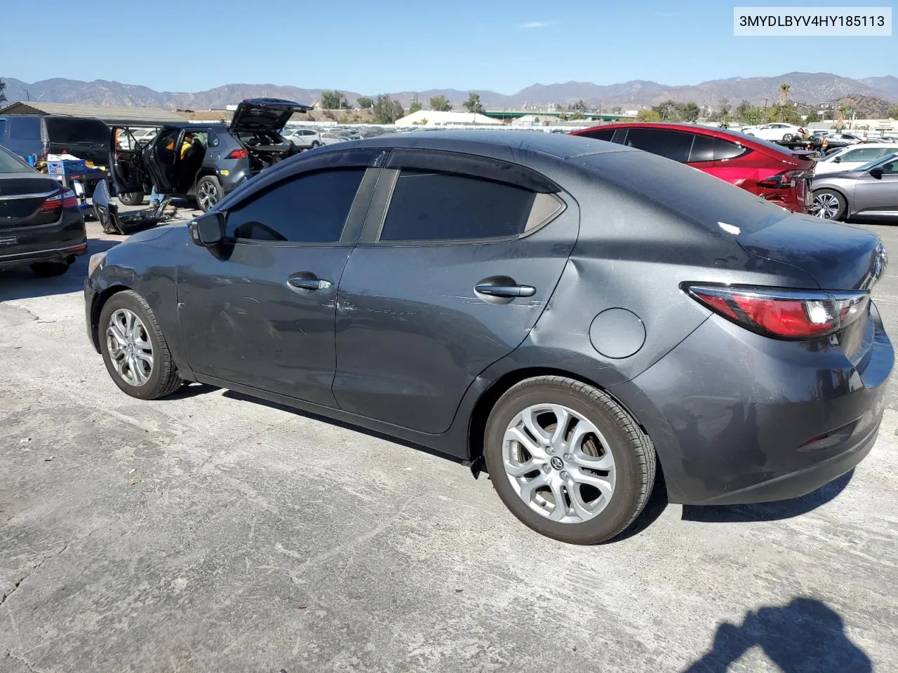 3MYDLBYV4HY185113 2017 Toyota Yaris Ia