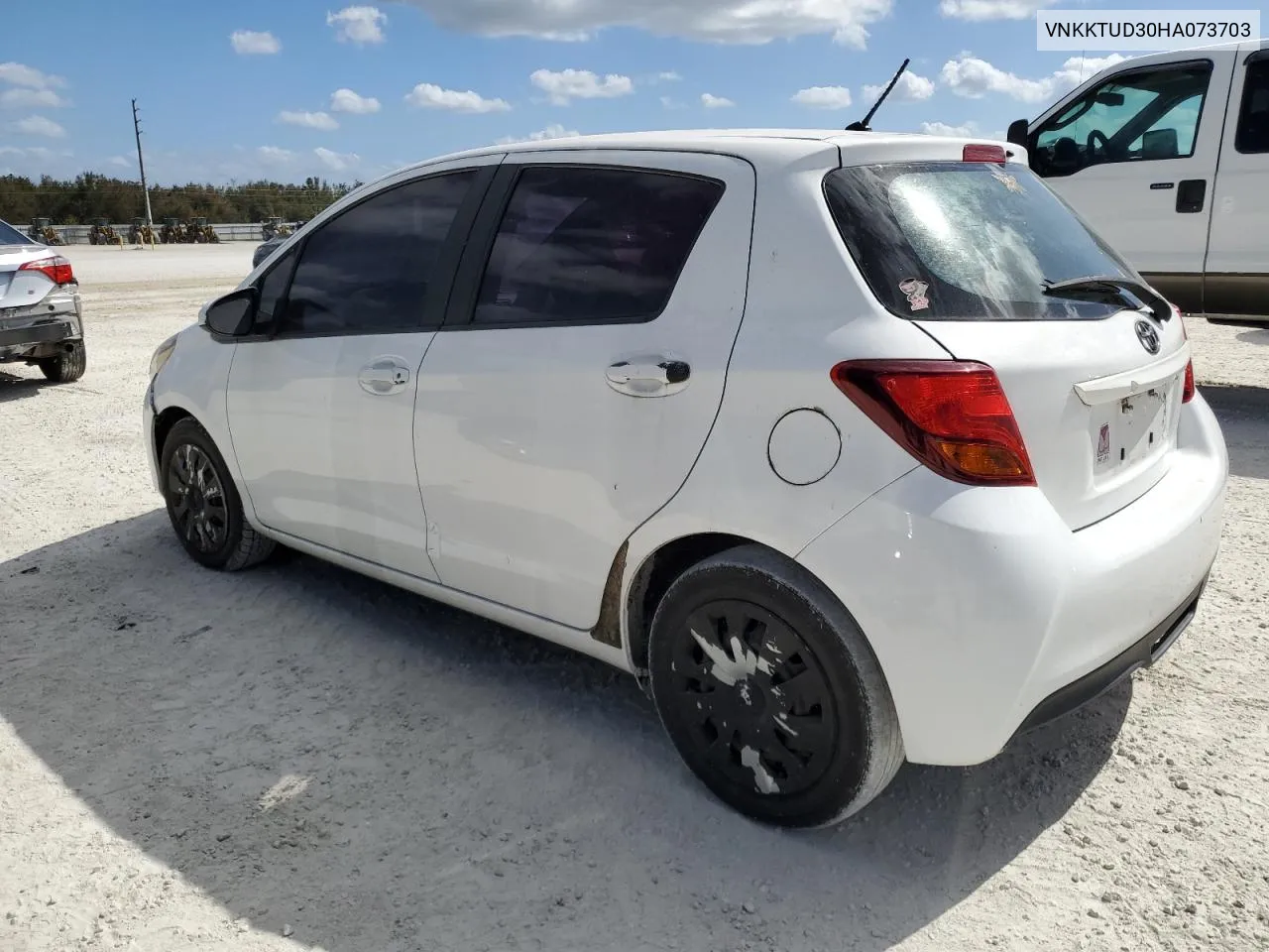 VNKKTUD30HA073703 2017 Toyota Yaris L