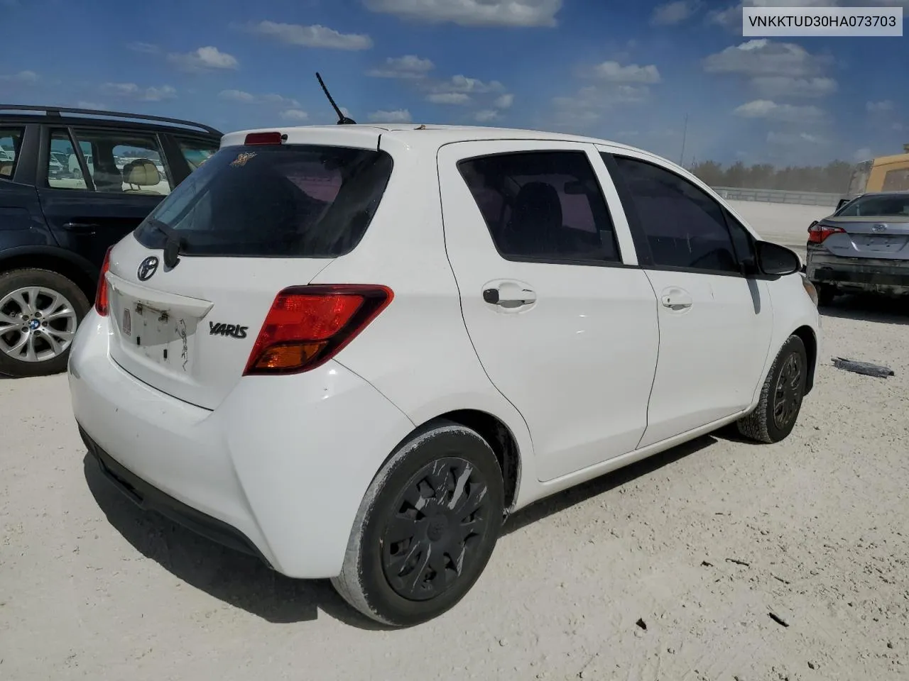 VNKKTUD30HA073703 2017 Toyota Yaris L