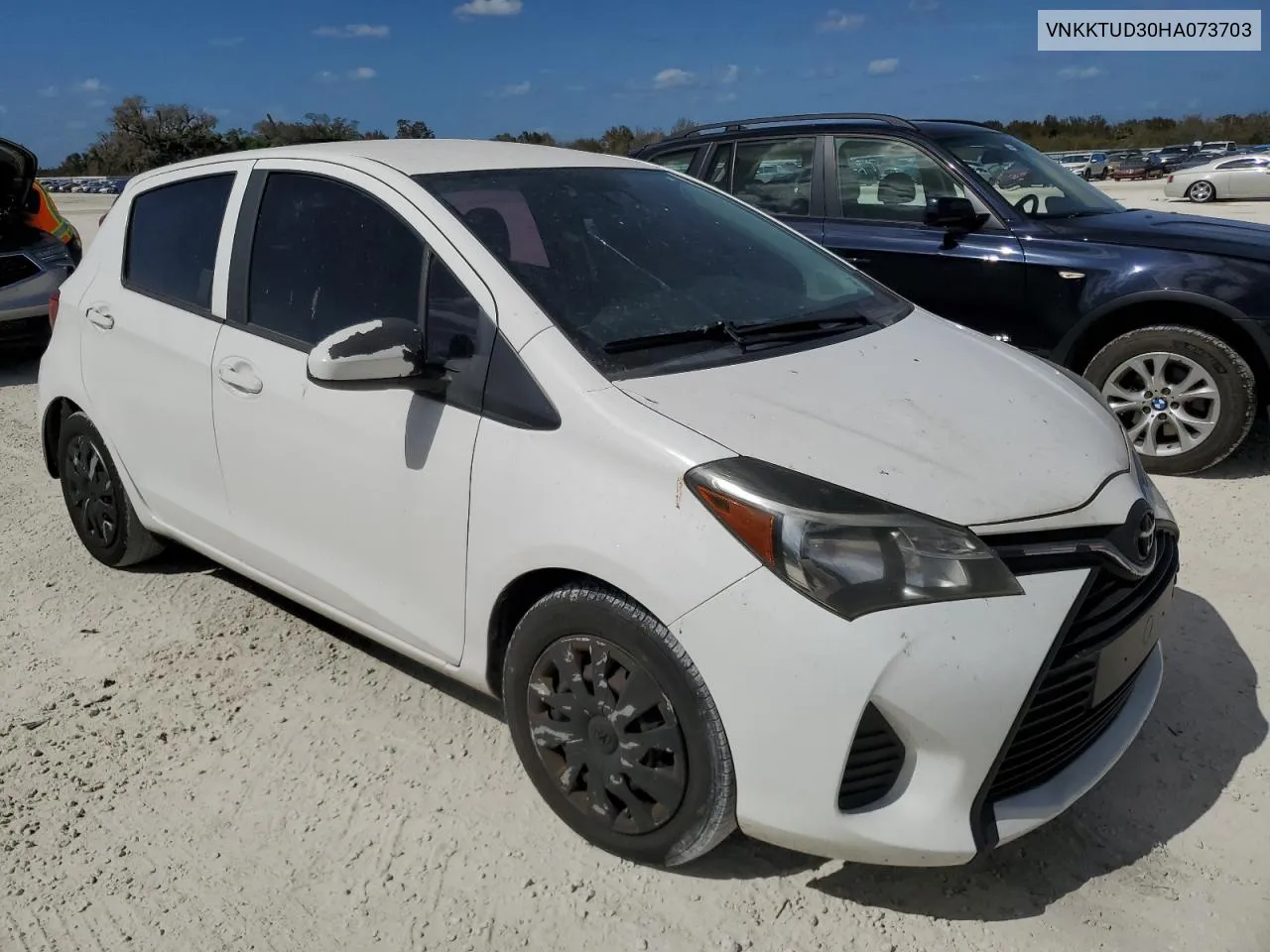 VNKKTUD30HA073703 2017 Toyota Yaris L