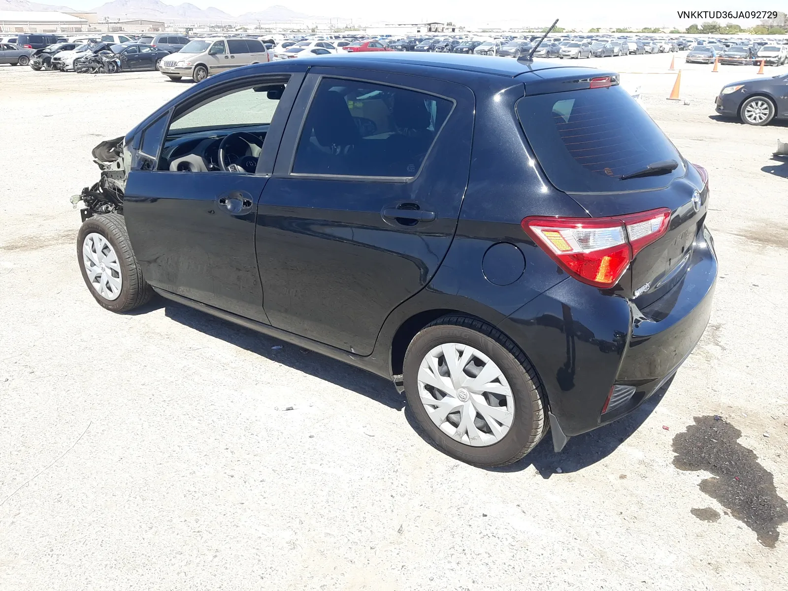 VNKKTUD36JA092729 2018 Toyota Yaris L