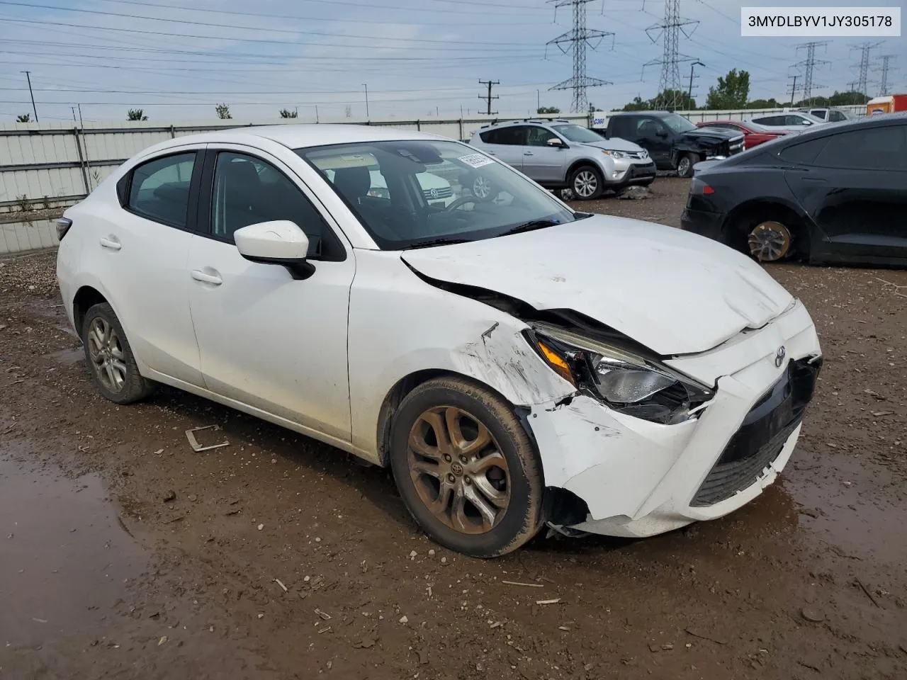 3MYDLBYV1JY305178 2018 Toyota Yaris Ia