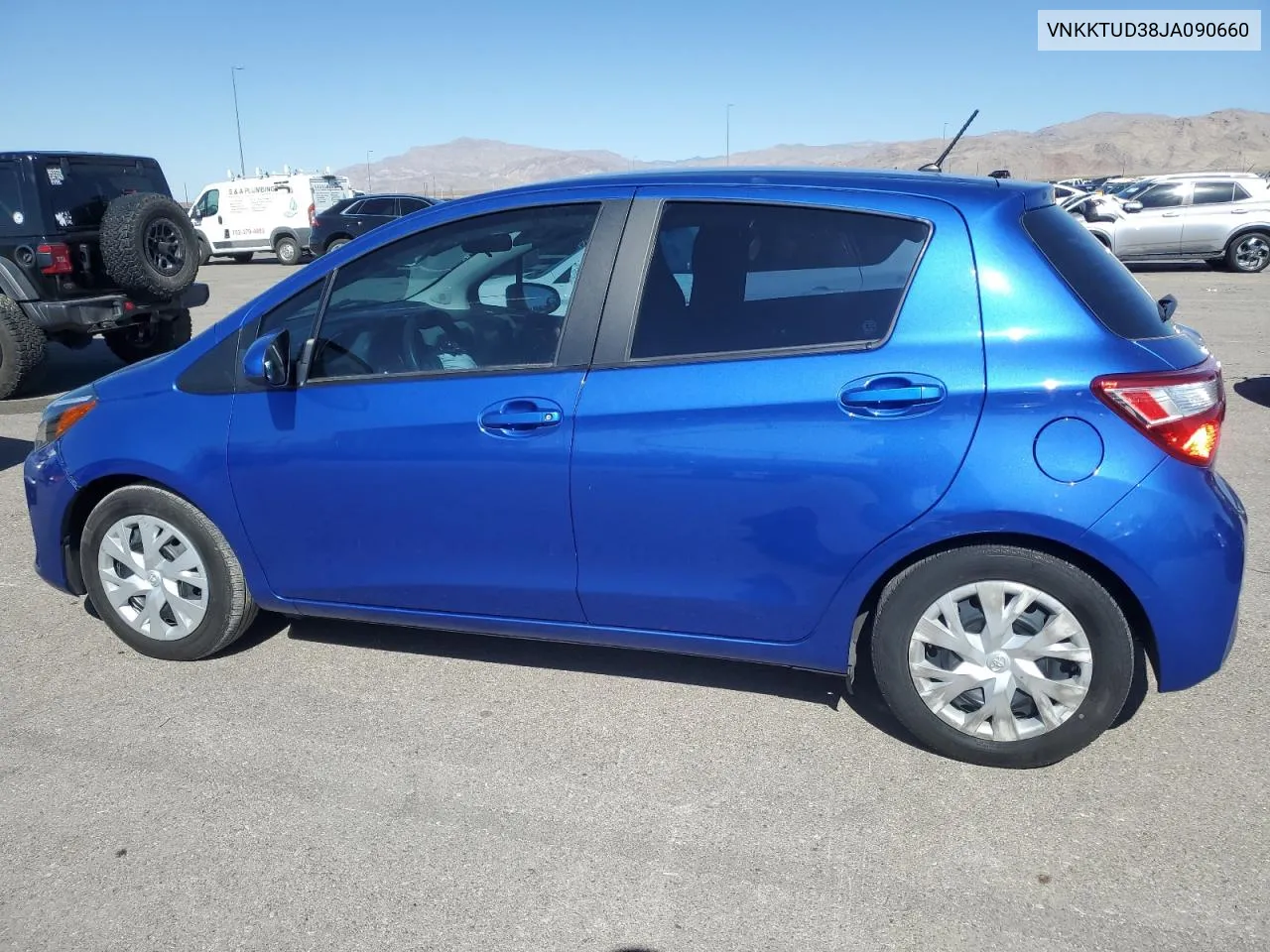 VNKKTUD38JA090660 2018 Toyota Yaris L