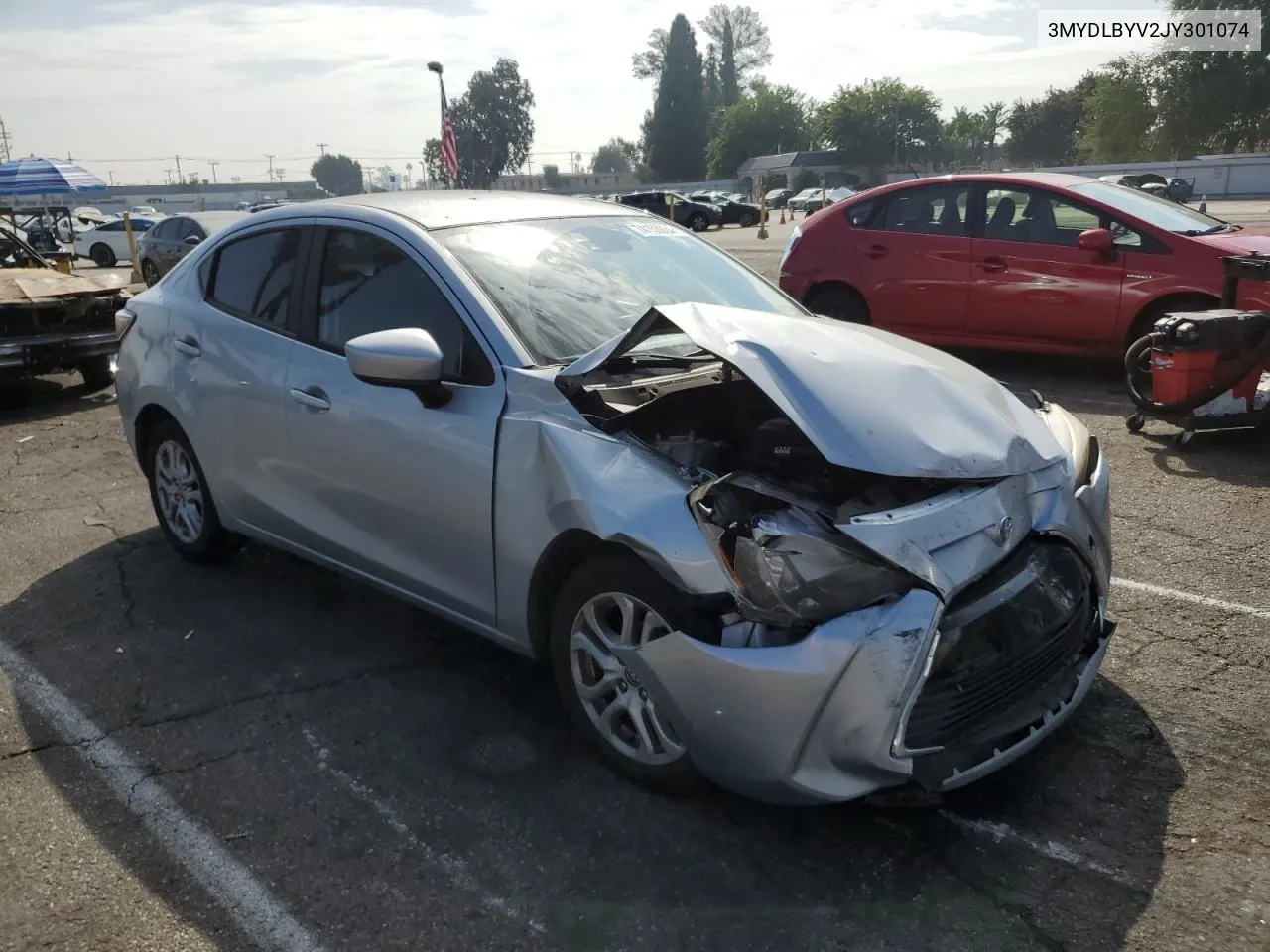 2018 Toyota Yaris Ia VIN: 3MYDLBYV2JY301074 Lot: 74153954