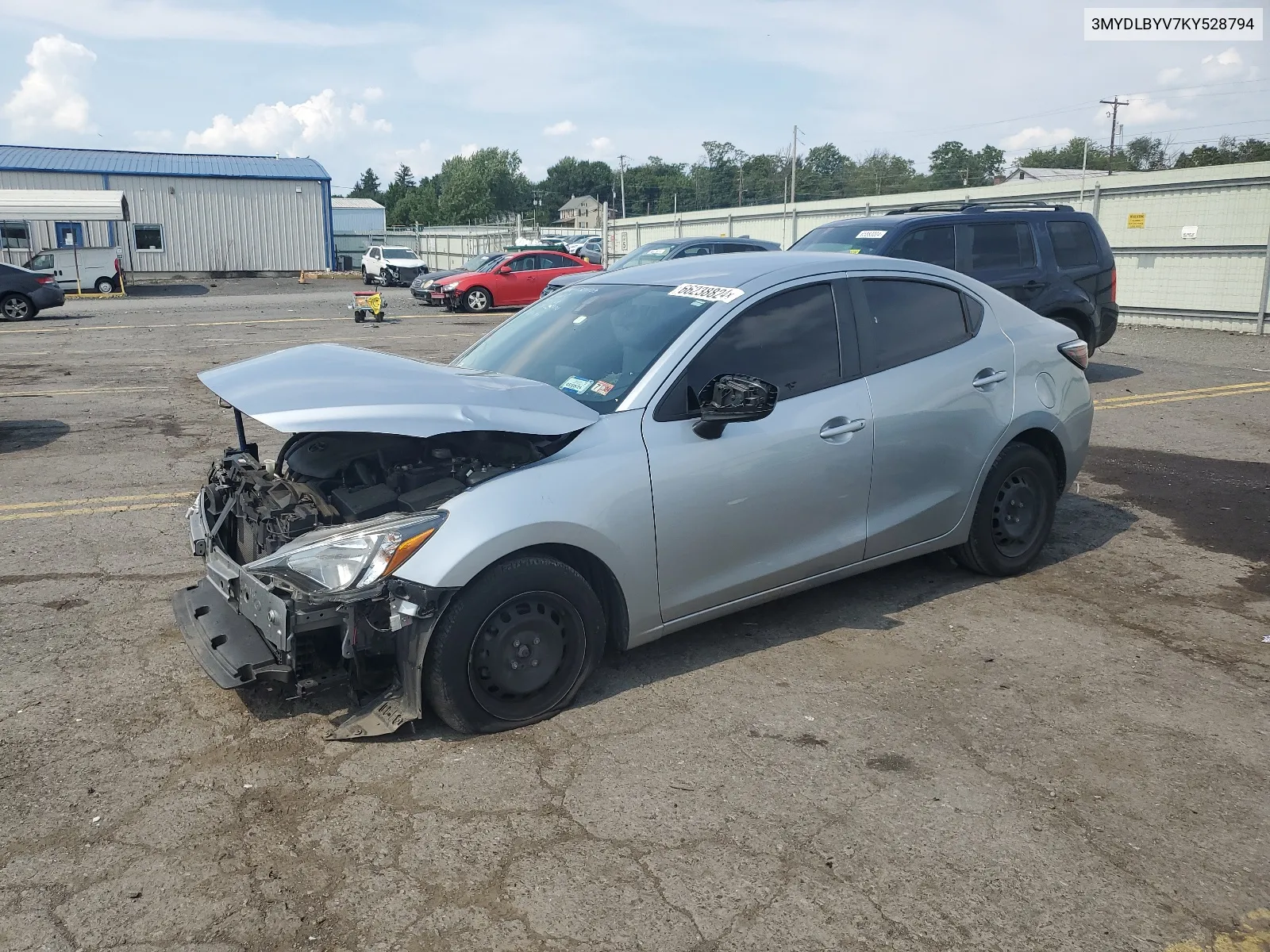 3MYDLBYV7KY528794 2019 Toyota Yaris L