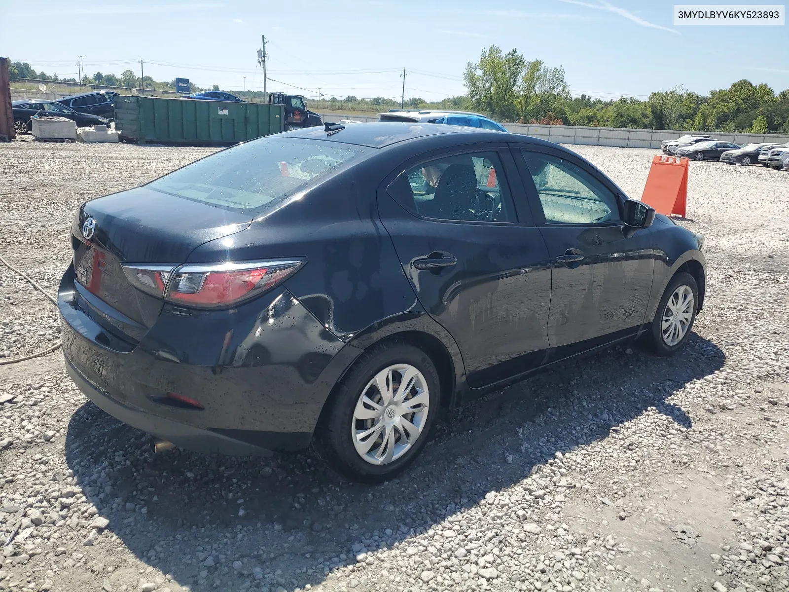 3MYDLBYV6KY523893 2019 Toyota Yaris L