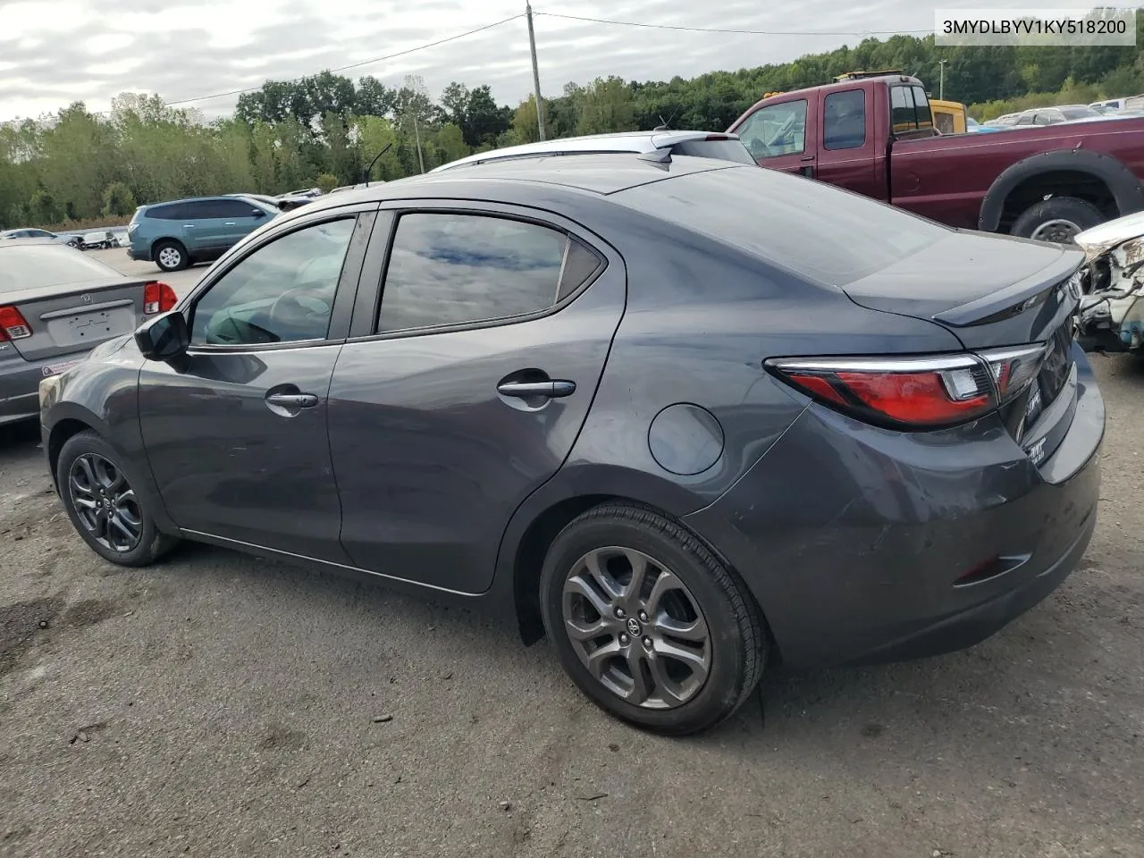 3MYDLBYV1KY518200 2019 Toyota Yaris L