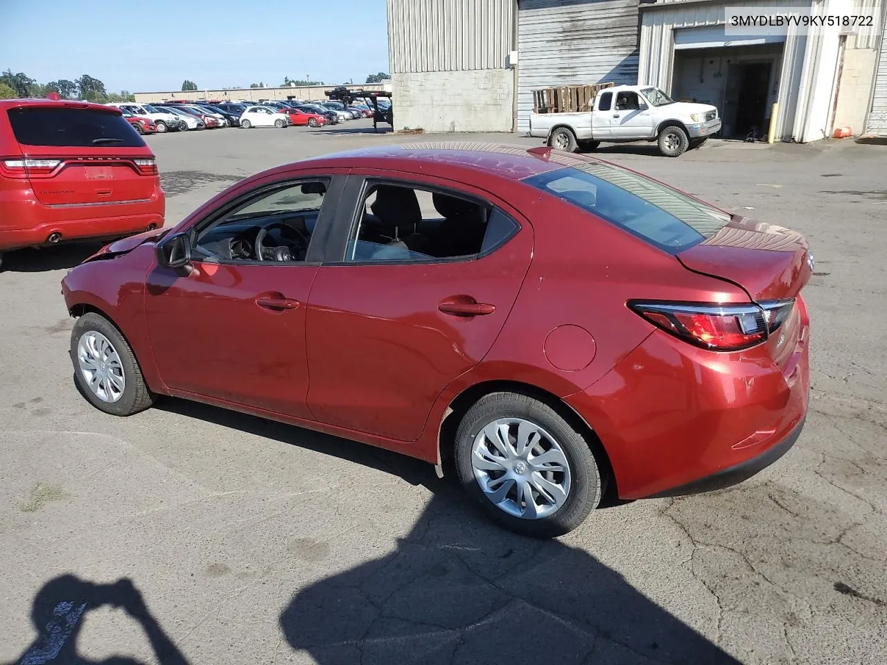 3MYDLBYV9KY518722 2019 Toyota Yaris L